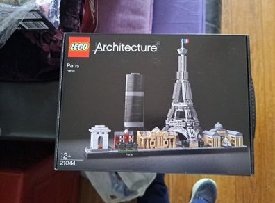 lego architecture Paris 21044