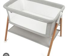 baby cot next to me