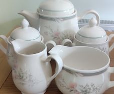 Vintage Keltkraft designed by Noritake Pennfield 9172