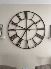 Metal clock with no mechanism