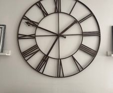 Metal clock with no mechanism