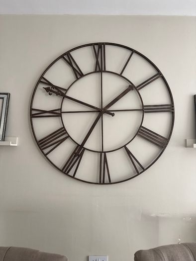 Metal clock with no mechanism