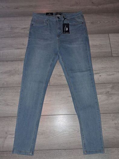 Brand New Bee Inspired Luca Signature Skinny Jeans - Size - 34/30 - 60.00 - Sterling - 78.00 - Euro