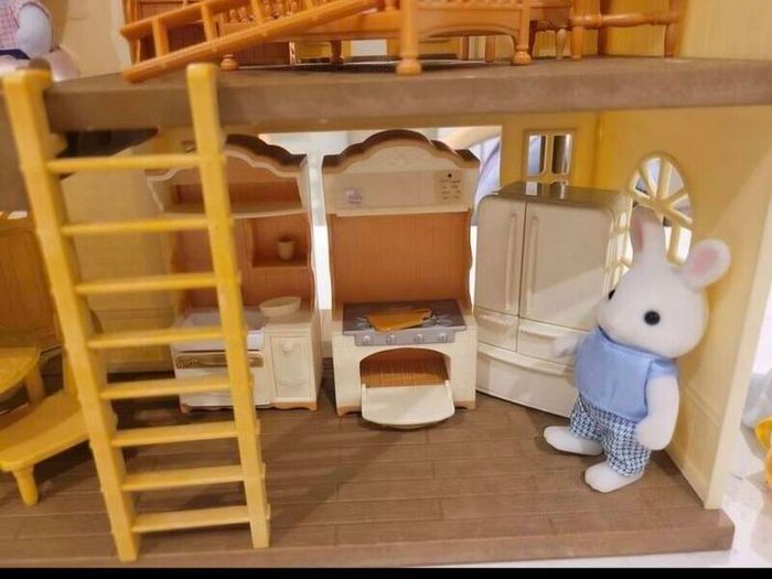 Sylvanian Family House, furniture & figures