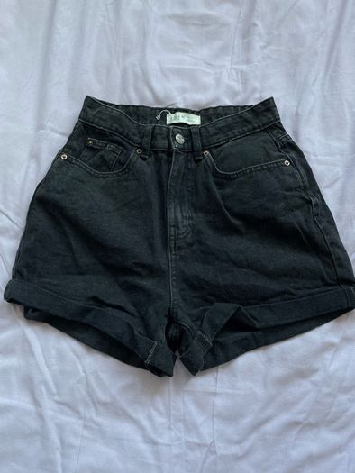 Black mom jean shorts