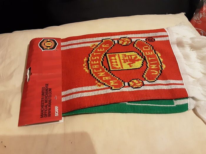 New old stock man united scarfs,  original packaging