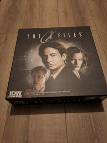 X Files Board Game IDW Complete Excellent Condition