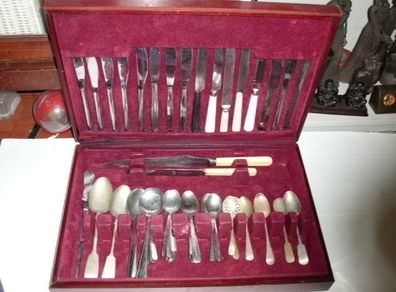 Cutlery set silver plated and contemporary mix uncomplete set