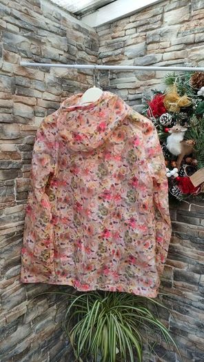 Topshop Womens Multicoloured Floral Rain Coat Size 10 Perfect for festival season