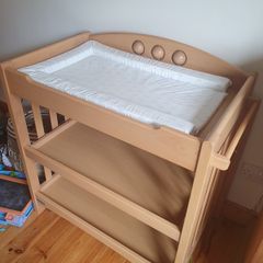 Baby changing table
