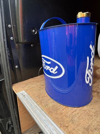 oil can
