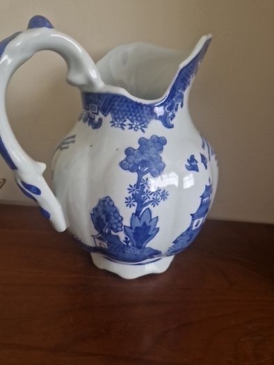oriental jug