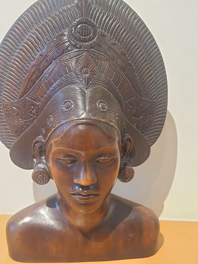 Stunning art deco bust - Janger Bali Dancer sculpture