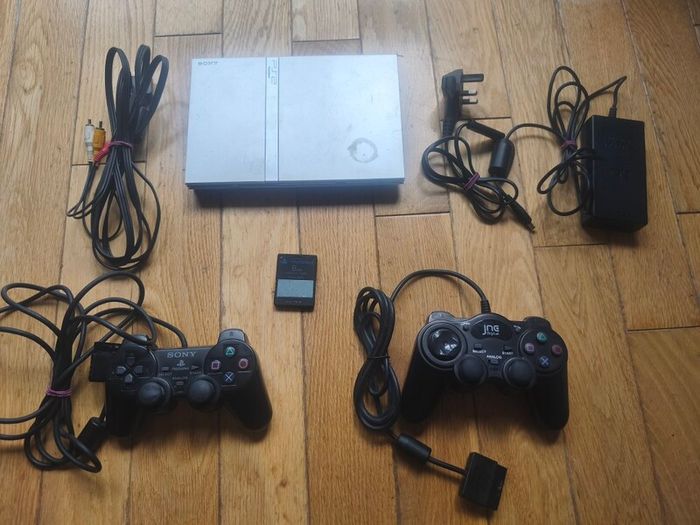 Playstation 2 PS2 Silver Slim
