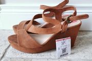 Tan wedge