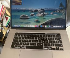 MacBook Pro 2019 16"  (1 TB SSD Intel i9 Processor )