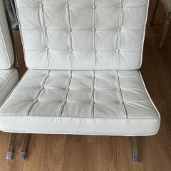 Barcelona chairs, white Italian leather