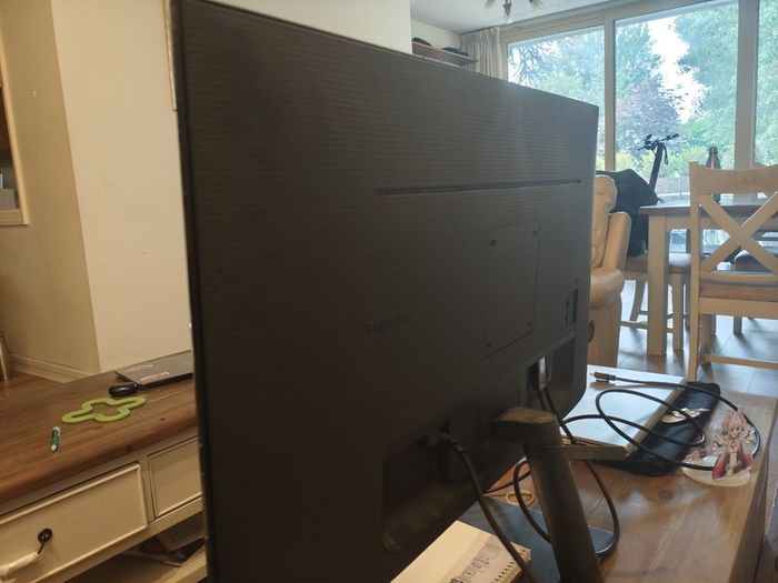 Samsung S32AM502NR (Smart Monitor M5, 2023)