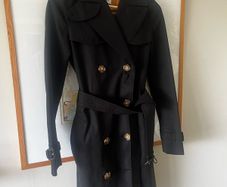 Beautiful Burberry trench coat - the Islington.