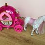 Horse Pulling Trailer Toy Set Image 2