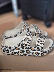 Ladies sandles