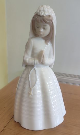 Vintage NAO Lladro First Communion Praying Girl