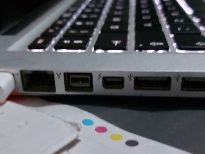 Apple MacBook Pro Model A1278, macOS High Sierra, Intel Core i5, 2.3GHz, 16GB Ram, 128GB SSD, Keyboard issues