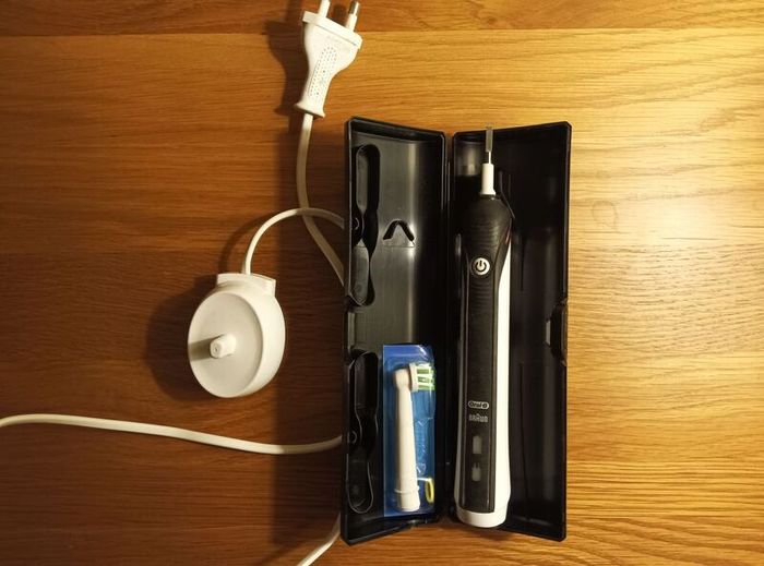 Electric toothbrush