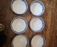 Newbridge willow bowls