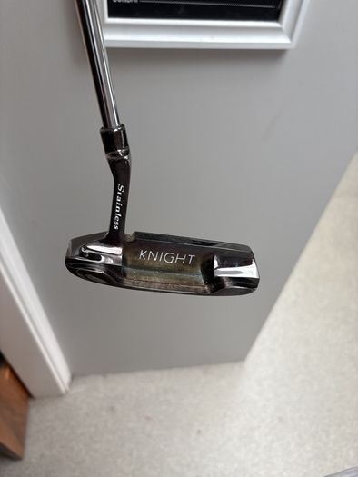 Knight putter