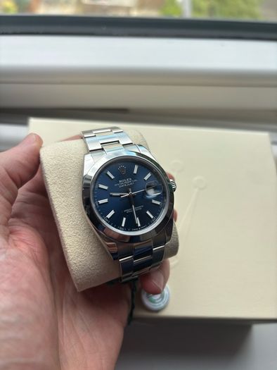 Rolex Datejust 41 Blue Dial (2023) - Mint Condition - Full Set