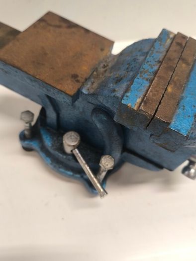 4" bench vice