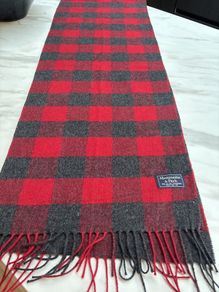 Abercrombie and Fitch Red / Charcoal Check scarf - 34 cm by 200 cm ( inc fringe)