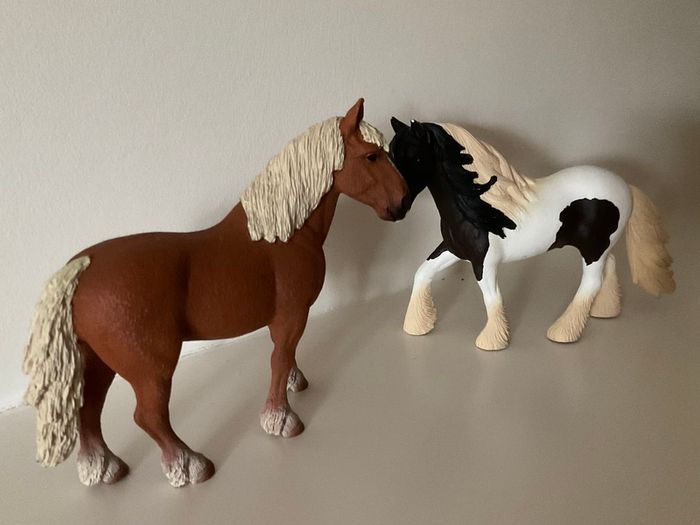 Schleich Pony Club Horse Pony figures x 2 Chestnut and Piebald