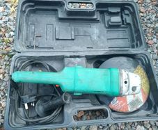 9" Grinder with case