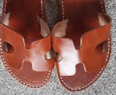 Leather Sliders Size 6