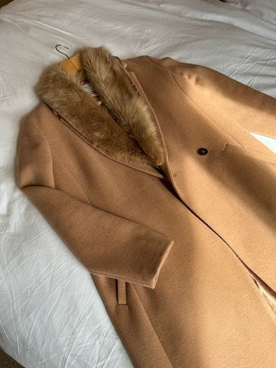 Stunning Monsoon London camel tan wool coat with faux fur collar Size 12