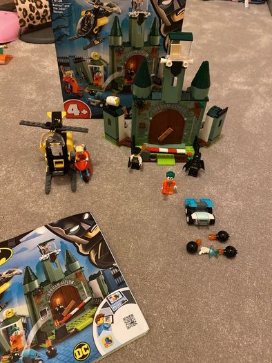 Lego Batman 76138