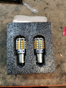 PY21W side indicator bulb