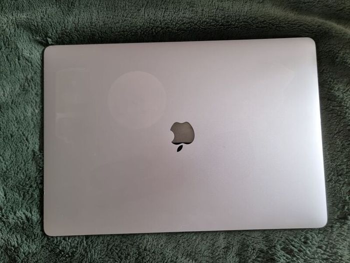 MacBook pro 2019 16"