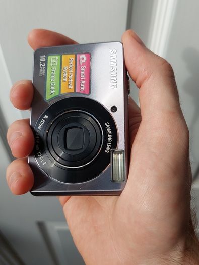 Purple Samsung PL51 Retro Y2K Digital Camera