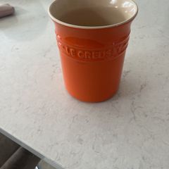 Le Creuset Vase