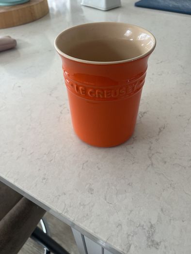 Le Creuset Vase