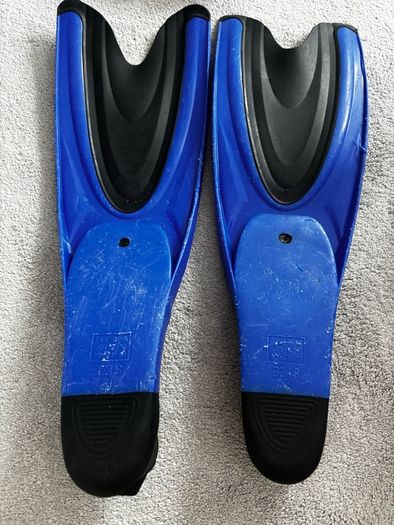 Speedo Swimming Fins for adults size 42-44 with googles