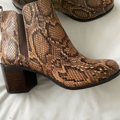 New Leather Boots, size 6
