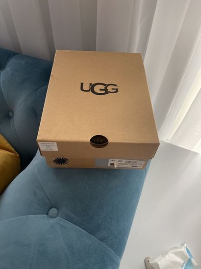 UGG boots Bailey bow infant size Uk5