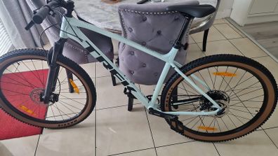 XL Trek Marlin 7 Gen 3