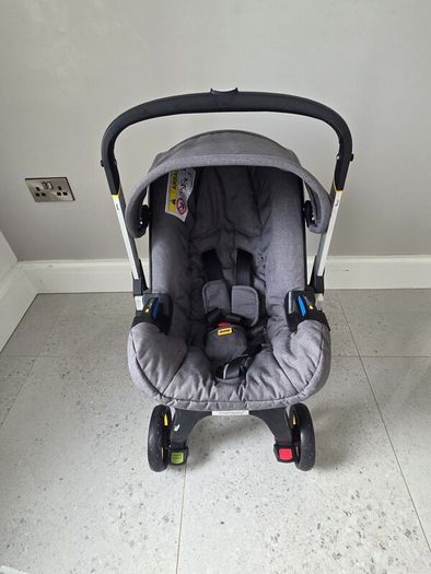 Doona carseat/buggy