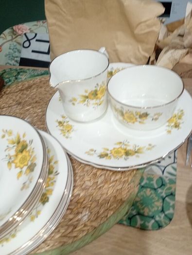 vintage arklow pottery and royle  Tara