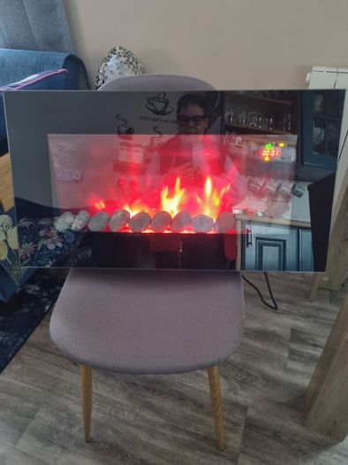 Electric fire. Aspen wall mounted electric fire Now Reduced to thirty euro